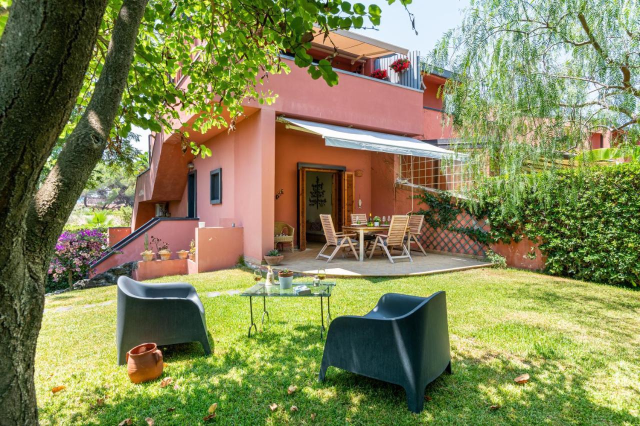 Naxos Seaside With Gardens, Parking And Swimming Pool * Giardini-Naxos
